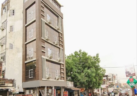 Hotel Khalsa Inn, Lucknow