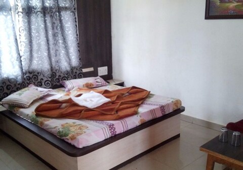 Hotel Abhimanyu