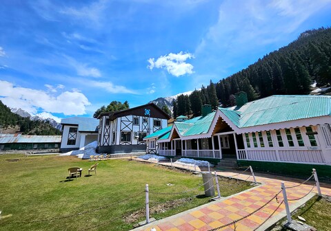 JKTDC Sonamarg Resort