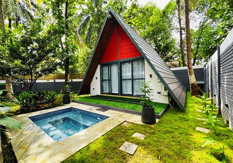 Oh Bali Villa by Travent Mug.