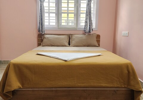 Furnished Penthouse Room