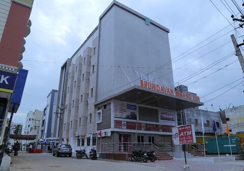 SRI BRUNDAVAN GRAND INN