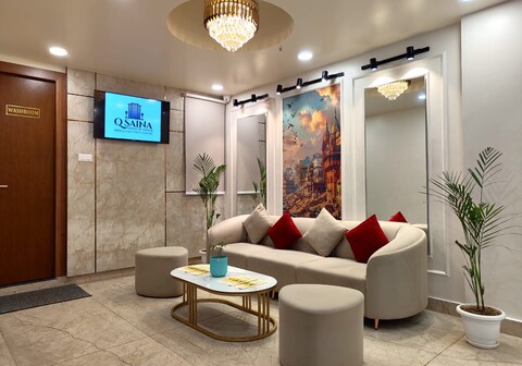 QSAINA RG RESIDENCY PURE VEG