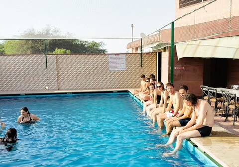 apple resort & restaurant