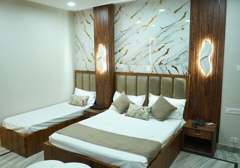 HOTEL SIDDHA PALACE