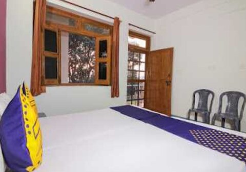 Hotel O Hill Crest Kb Restaurant Banquet