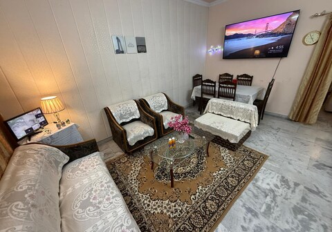 Convenient 1BHK Homestay