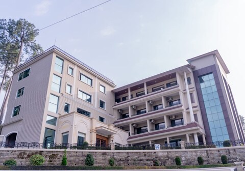 juSTa Palampur Resort & Convention Centre