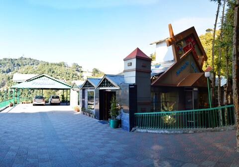 Hotel President- pure Veg (Centrally AC)