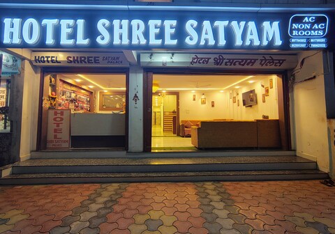 Hotel Shree Satyam Palace