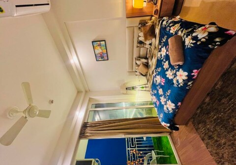 Skyview cozy stay