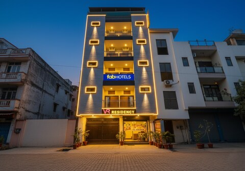 FabHotel VR Residency Nr Yashobhoomi Convention Centre