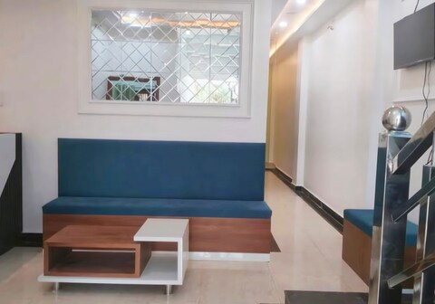 Virajo hotels ( viram homestay)