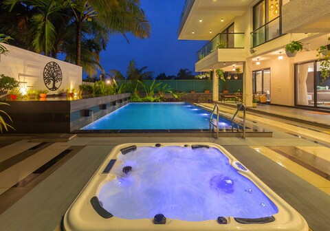 StayVista at Villa Sereno