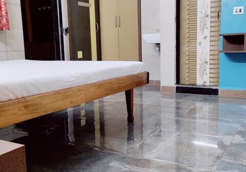 Sea Shell Home Stay Guhagar