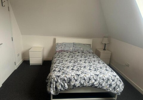 Stay Inn Aberdeen, Ferry terminal