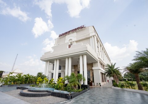 Pride Hotel & Convention Centre Indore