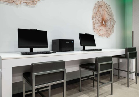 Wingate by Wyndham Long Island City