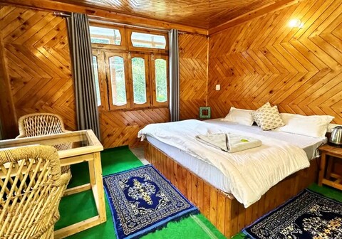 Blue sky home stay jibhi