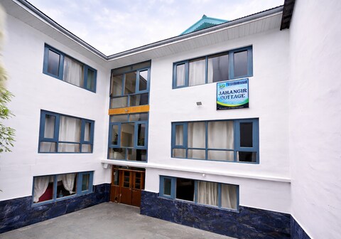 Jahangir Cottage Pahalgam