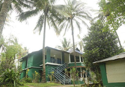 Jungle Paradise Farm