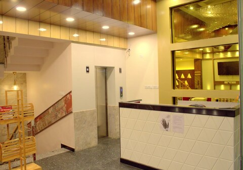 Hotel Yellowroots