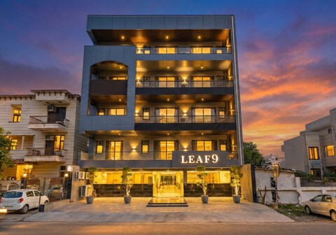 Hotel Leaf 9 Grand - Udyog Vihar