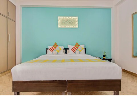 NUAB House-Fortis/MAX/MEDANTA/Paras/HUDA Met