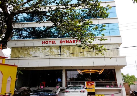 HOTEL DYNASTY