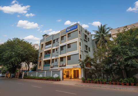 FabHotel Saffron Inn I - Nr. Darshan Museum