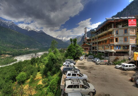 HOTEL VALLEY OF GODS MANALI