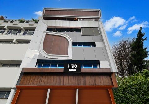 Hotel O Tower Chowk Freeganj