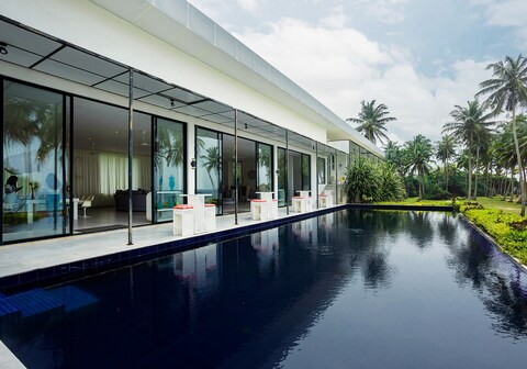 Green Turtle Villa by The Serendipity Collection