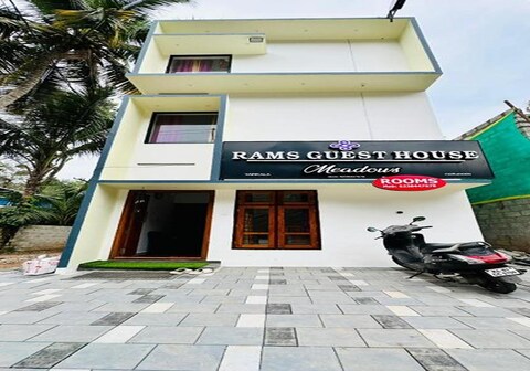 Rams Guest House Meadows