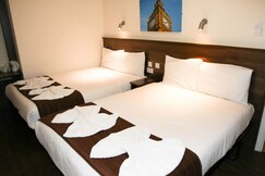 Ascot Hyde Park Hotel,  London Ascot Hyde Park Hotel,  London