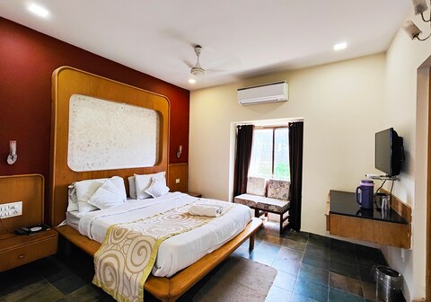 Hotel Maharaja International