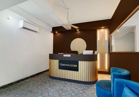 Super Townhouse OAK The Dev Regency