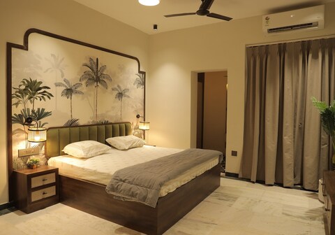 Green Soul Studio | In front of ISKCON Temple