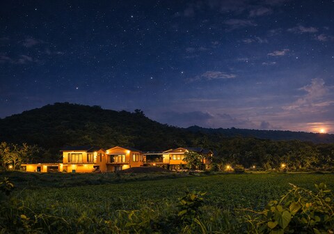 Whispering Woods Chalet