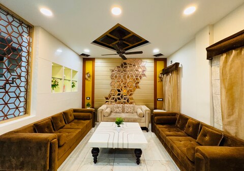 Home Escape 3BHK Luxury Duplex Vijay Nagar
