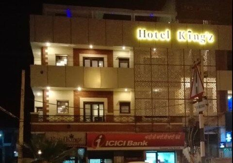 Kingz Hotel
