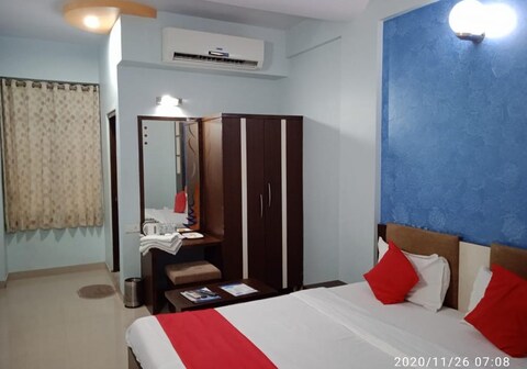 Goodluck Hotel & Guest House