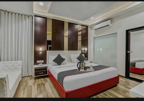 Hotel O Raas Near Near Paschim Vihar