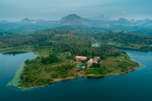 Vistara Resort