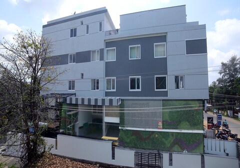 Comfort Inn Kaikaluru