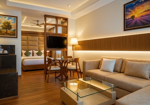 Karon Hotel - Lajpat Nagar