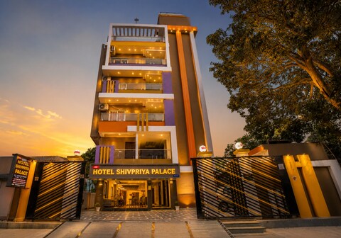 Hotel Shivpriya Palace