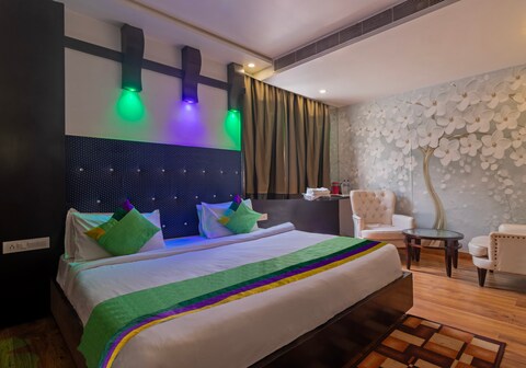 Treebo The Royal Taj, Near Taj Mahal