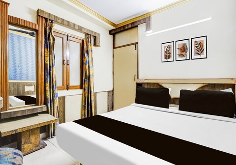 SPOT ON Hotel Ricky Deluxe