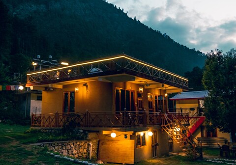 Nature`s Paradise Tirthan - The Pahadi .